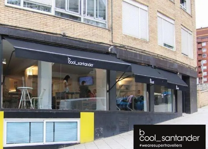 Enjoy אכסניה *