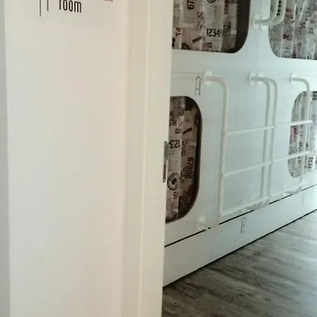 Enjoy Hostel Santander